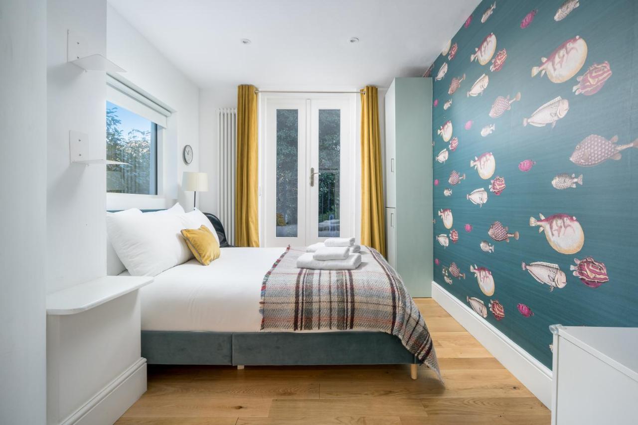 Sleek Flat With Communal Courtyard 런던 외부 사진