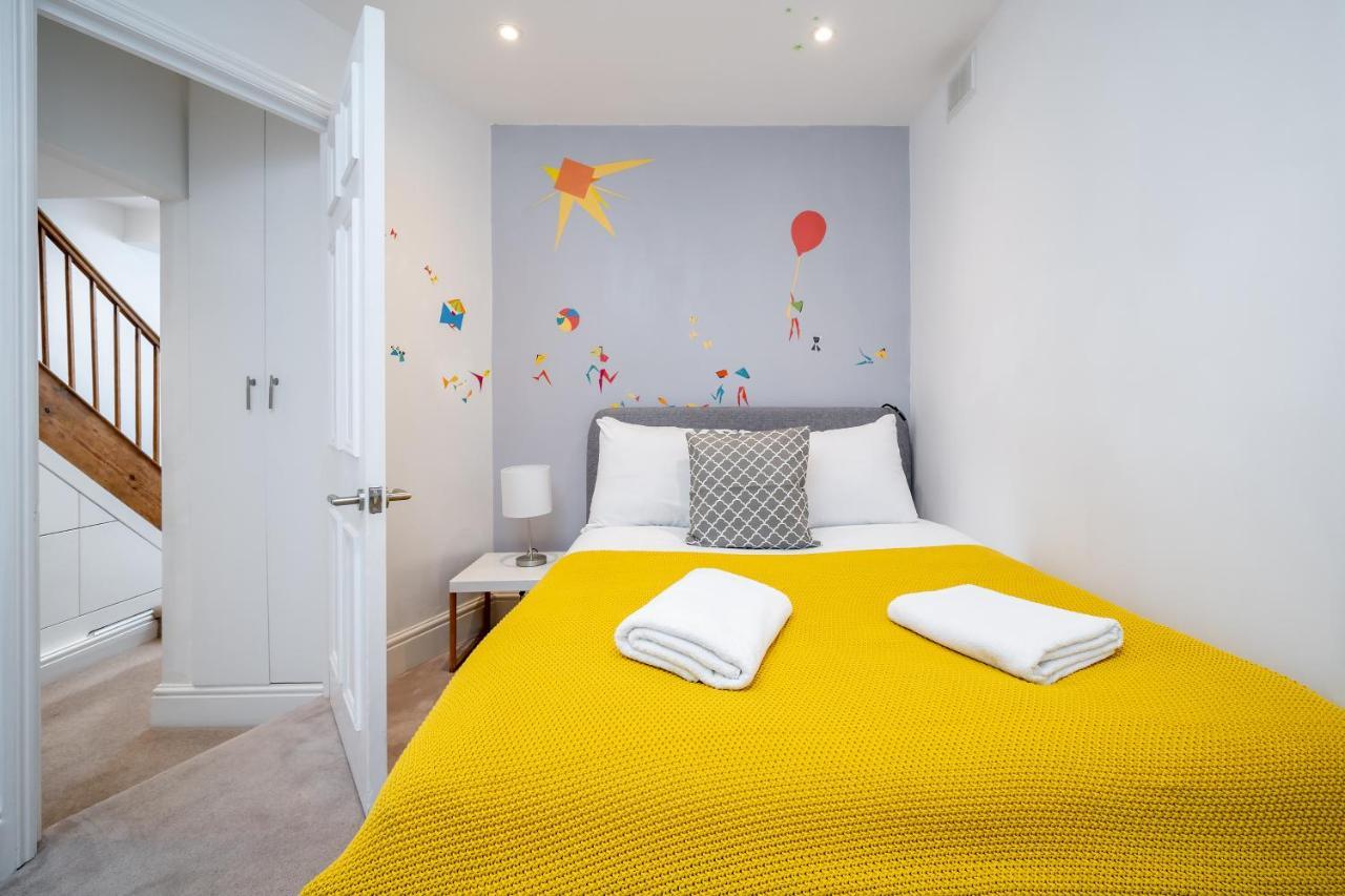 Sleek Flat With Communal Courtyard 런던 외부 사진